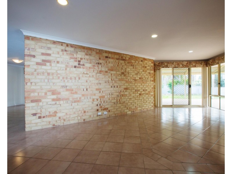 7 Turnberry Way, Pelican Point WA 6230