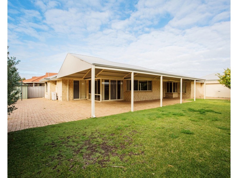 7 Turnberry Way, Pelican Point WA 6230