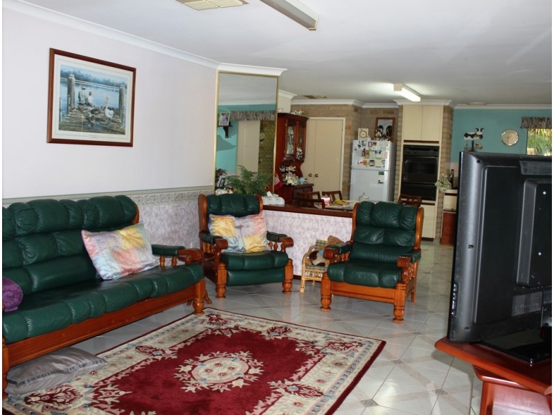 48 Eaton Drive, Eaton WA 6232