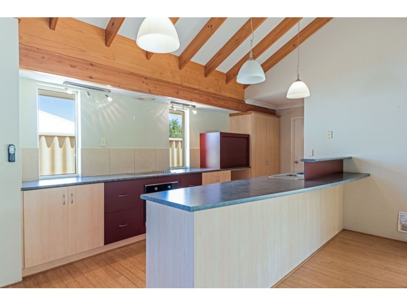 15 Hutt Drive, Dalyellup WA 6230