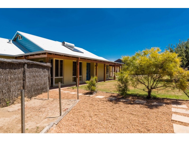 15 Hutt Drive, Dalyellup WA 6230