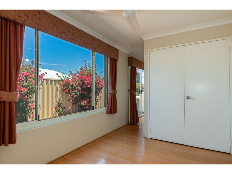 15 Hutt Drive, Dalyellup WA 6230