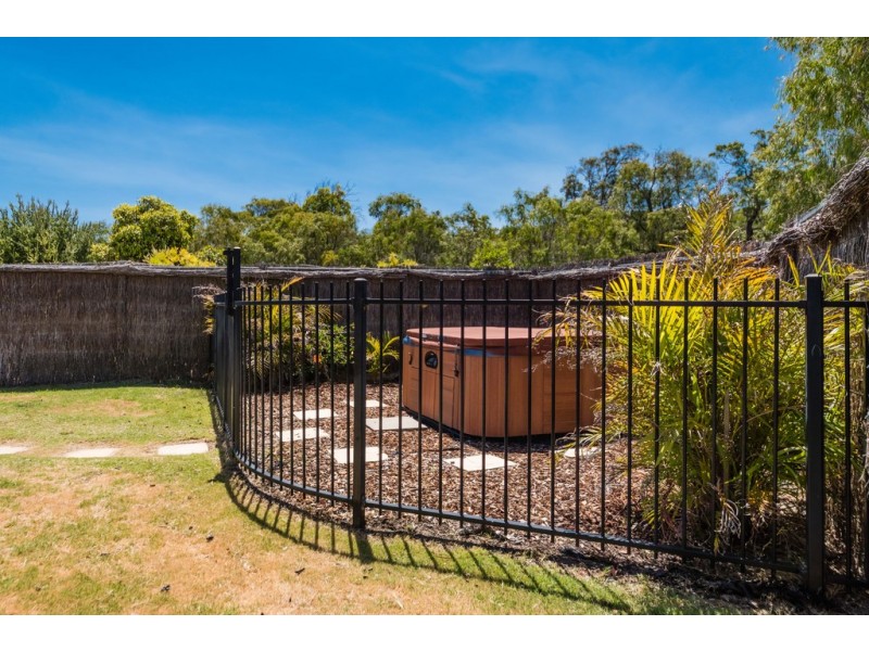 15 Hutt Drive, Dalyellup WA 6230