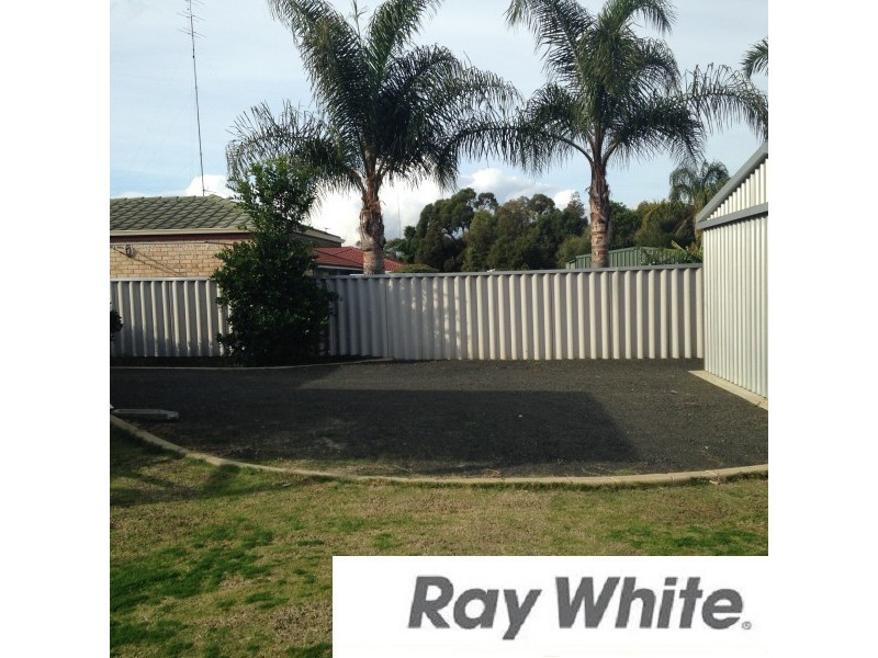 66 Winthrop Avenue, College Grove WA 6230