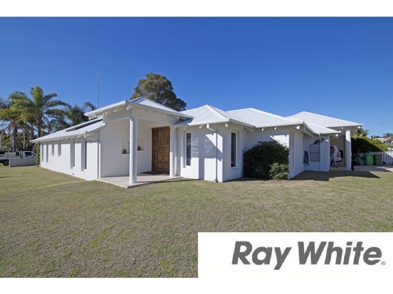 5 Christchurch Place, College Grove WA 6230