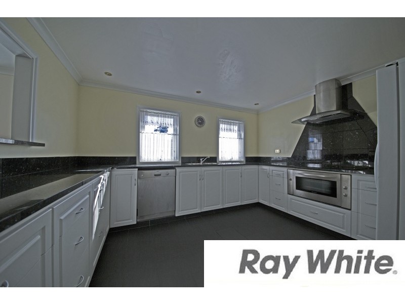 5 Christchurch Place, College Grove WA 6230