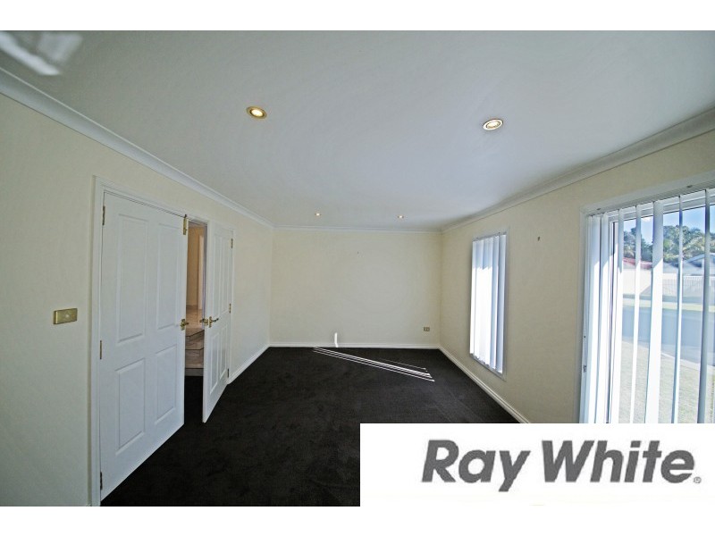 5 Christchurch Place, College Grove WA 6230