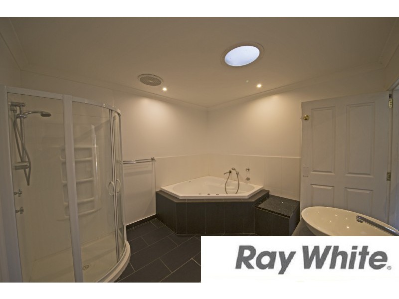 5 Christchurch Place, College Grove WA 6230