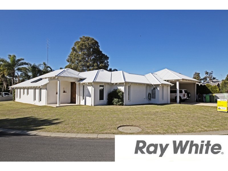 5 Christchurch Place, College Grove WA 6230