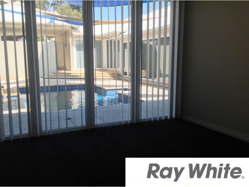 5 Christchurch Place, College Grove WA 6230