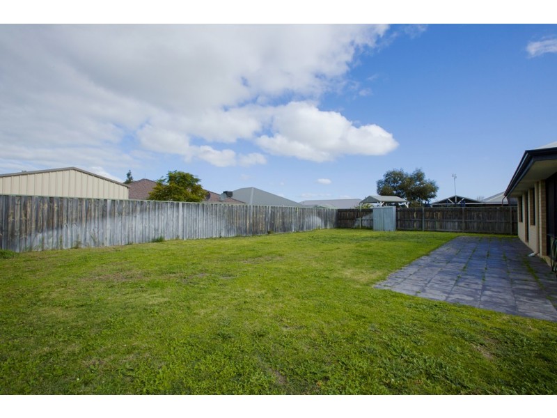 10 Westbury Way, Australind WA 6233