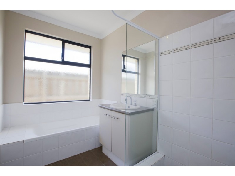 10 Westbury Way, Australind WA 6233