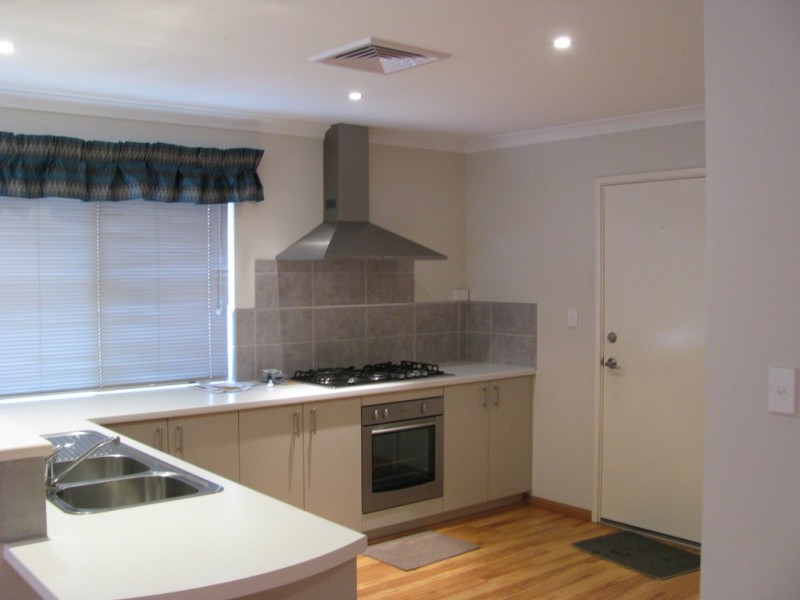 111 Kingston Drive, Australind WA 6233