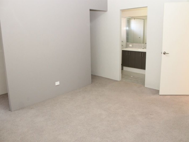 111 Kingston Drive, Australind WA 6233