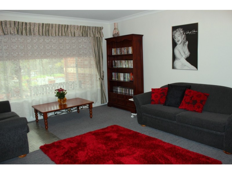 7 Roberts Road, Leschenault WA 6233