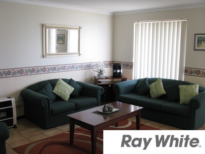 8B Sinclair Close, Bunbury WA 6230