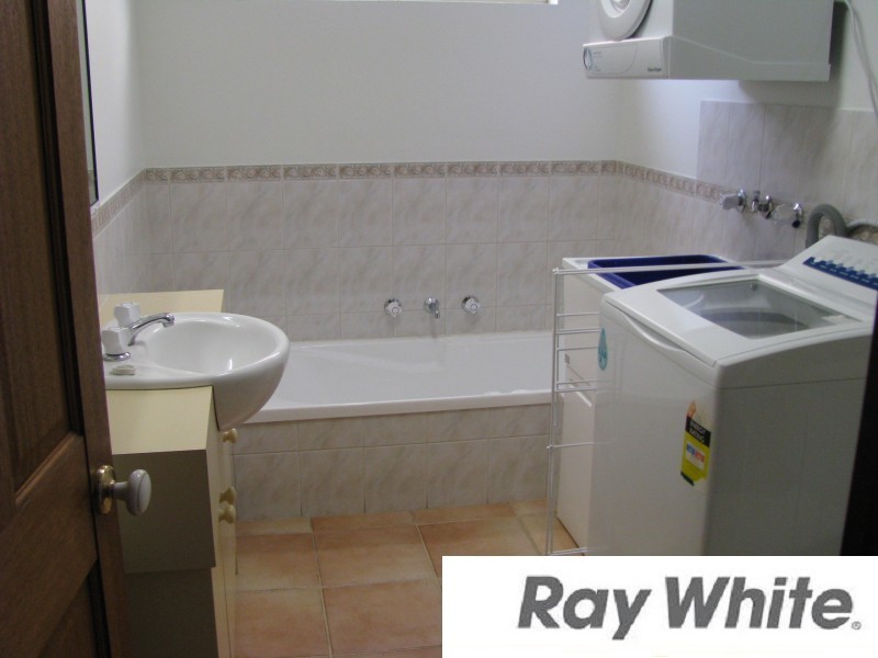 8B Sinclair Close, Bunbury WA 6230