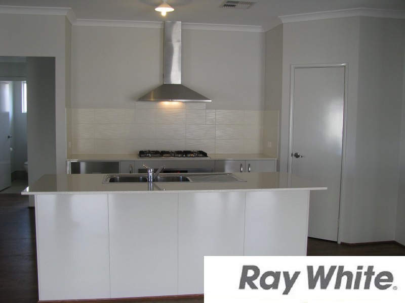 9 Citrine Street, Australind WA 6233