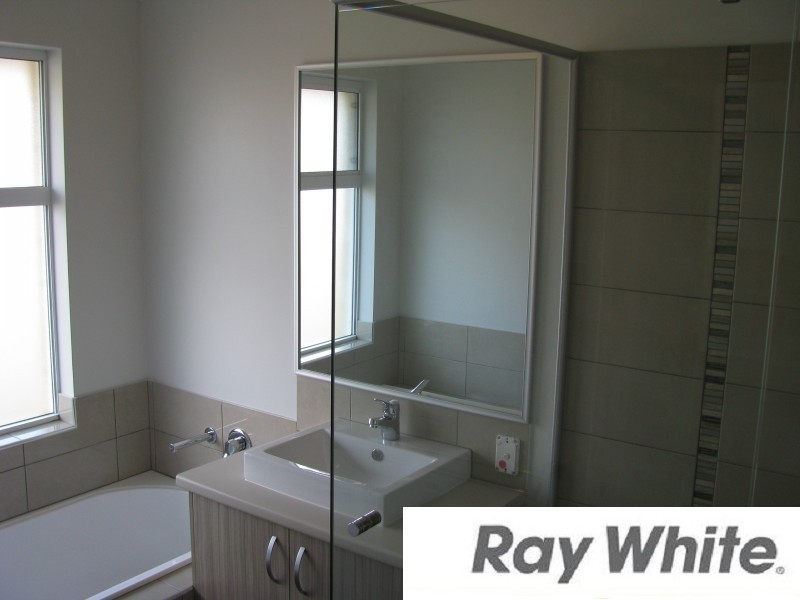 9 Citrine Street, Australind WA 6233