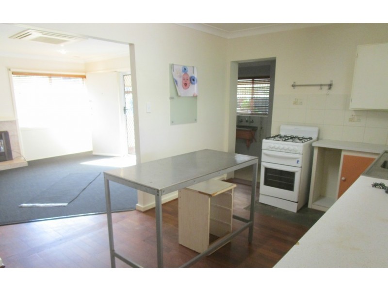 15 Sulphur Street, Withers WA 6230