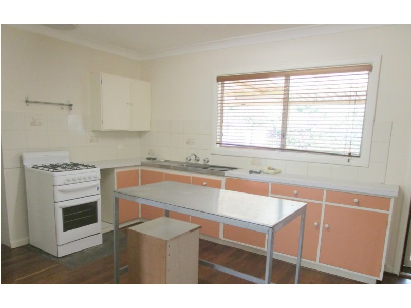 15 Sulphur Street, Withers WA 6230