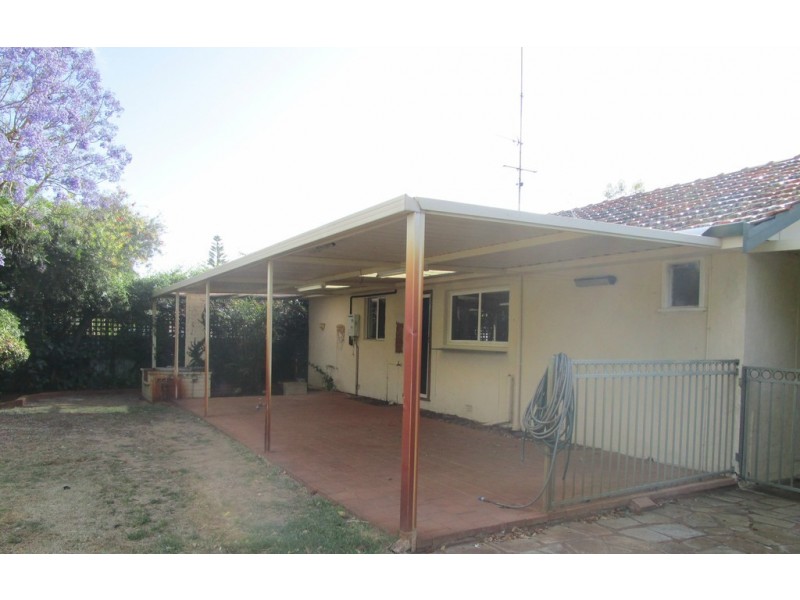 15 Sulphur Street, Withers WA 6230