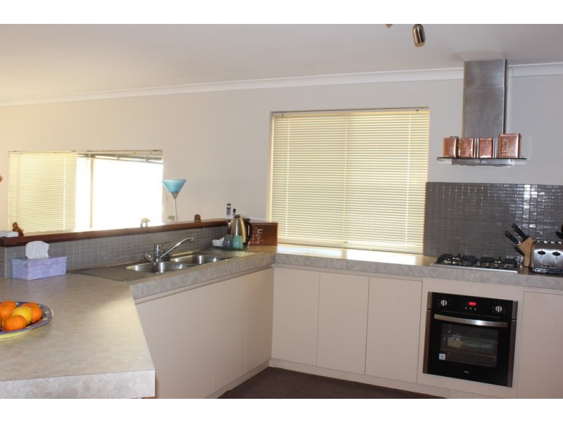 11 Salers Close, Eaton WA 6232