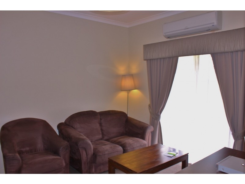 2/105 Old Coast Road, Pelican Point WA 6230