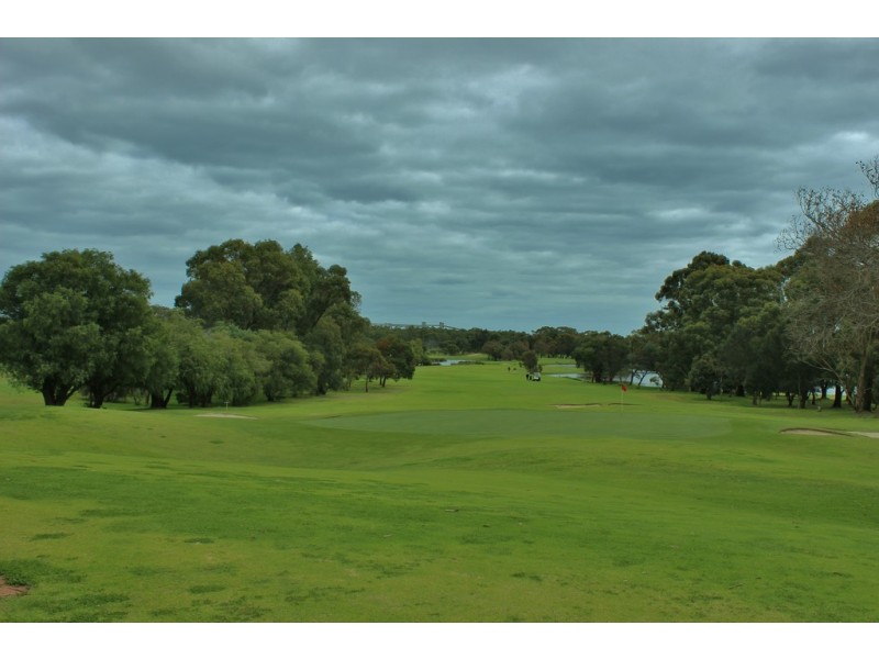 2/105 Old Coast Road, Pelican Point WA 6230