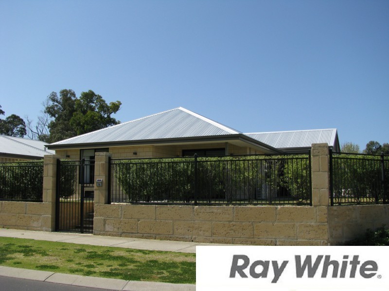 14 Oxley Pass, Dalyellup WA 6230