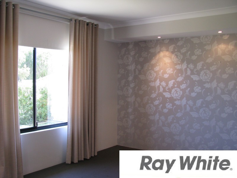 14 Oxley Pass, Dalyellup WA 6230