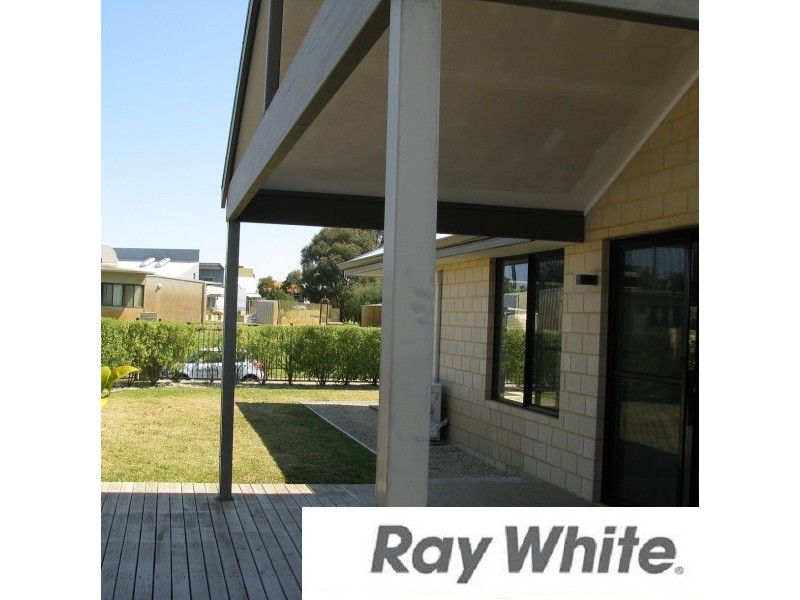 14 Oxley Pass, Dalyellup WA 6230