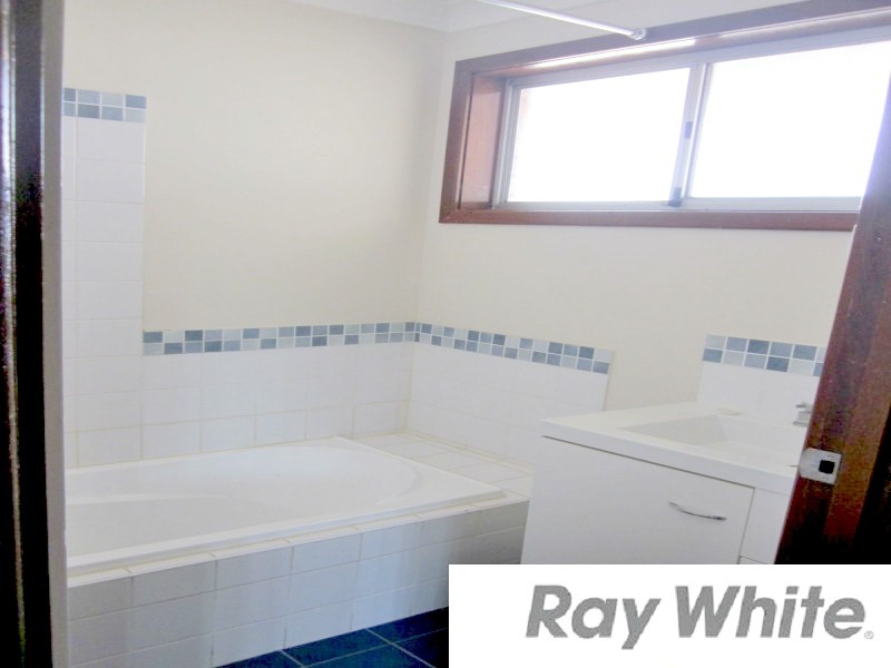 10 Mawson Place, Withers WA 6230