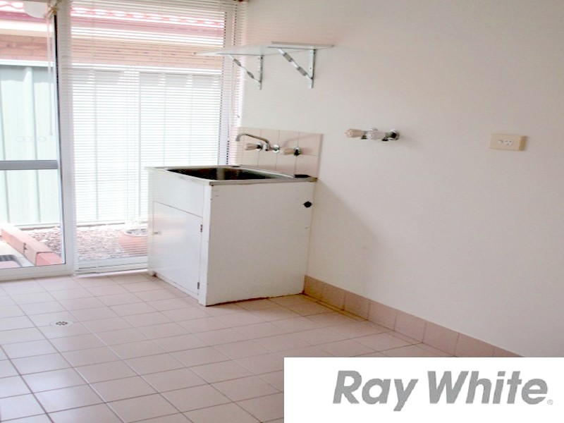11 Lincoln Grove, College Grove WA 6230
