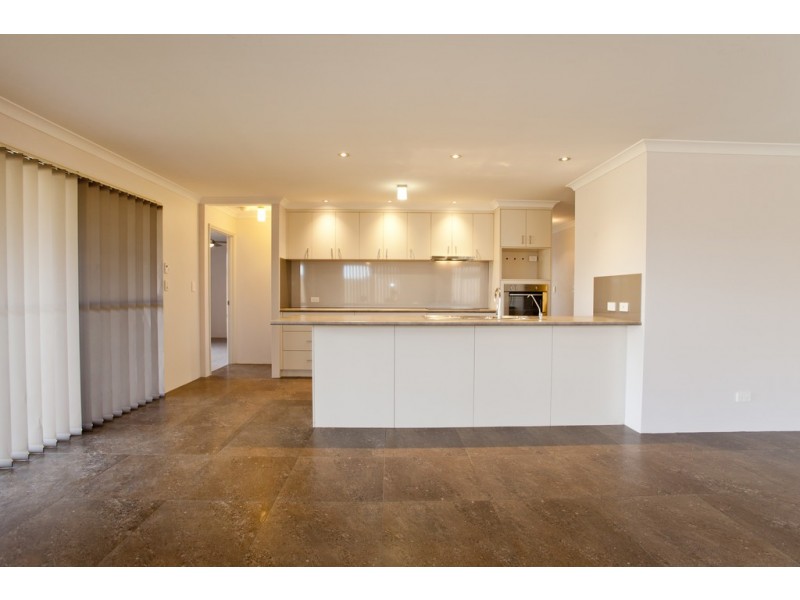 13 Beraking Loop, Dalyellup WA 6230