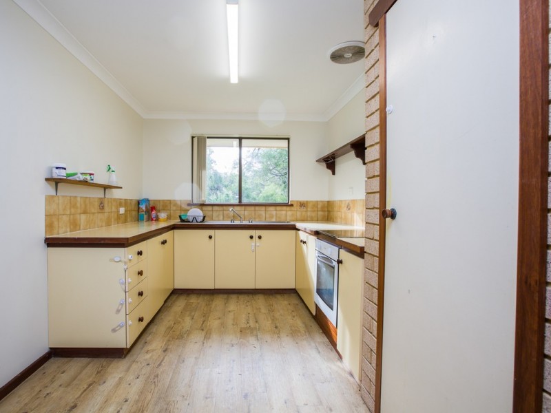 8 Armstrong Place, Dunsborough WA 6281