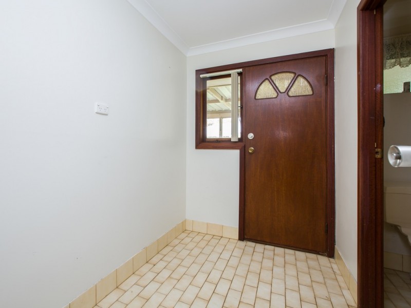 8 Armstrong Place, Dunsborough WA 6281