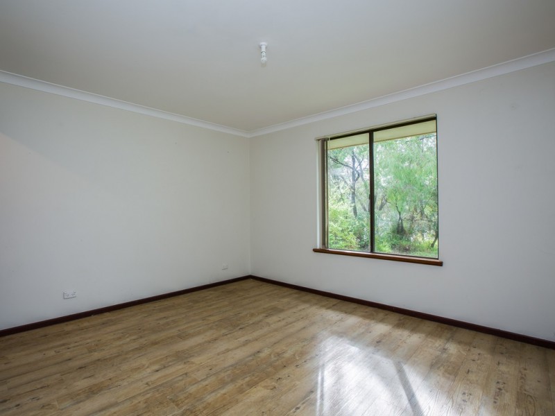 8 Armstrong Place, Dunsborough WA 6281