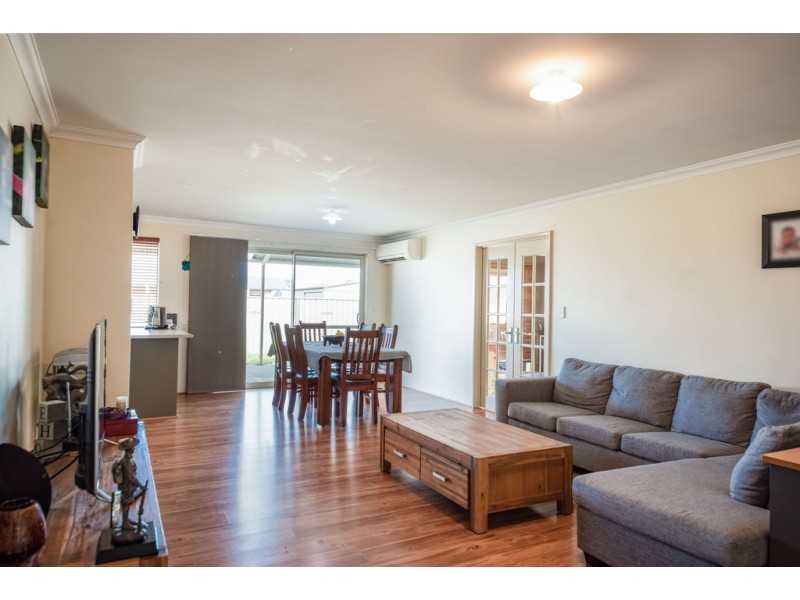 15 Zircon Way, Australind WA 6233