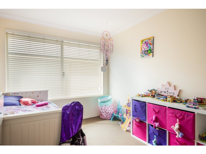 15 Zircon Way, Australind WA 6233