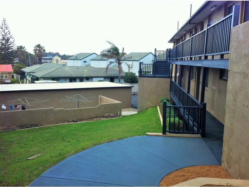 1/173 Ocean Drive, South Bunbury WA 6230