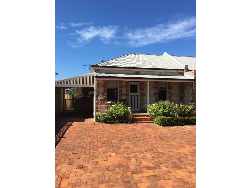 2/137 Stirling Street, Bunbury WA 6230