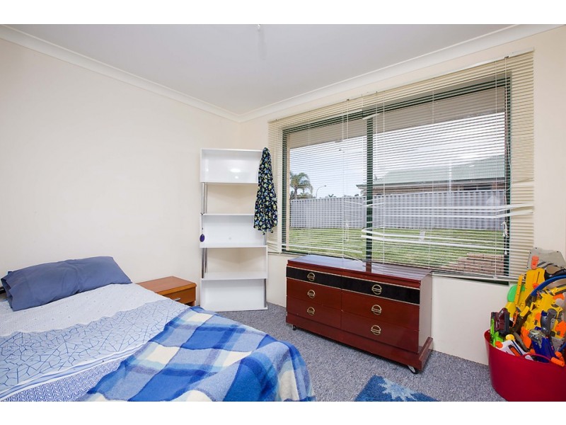 6 Kearney Way, Usher WA 6230
