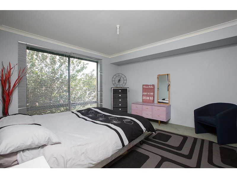 6 Kearney Way, Usher WA 6230