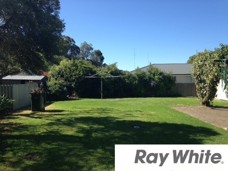16 Morgan Place, South Bunbury WA 6230