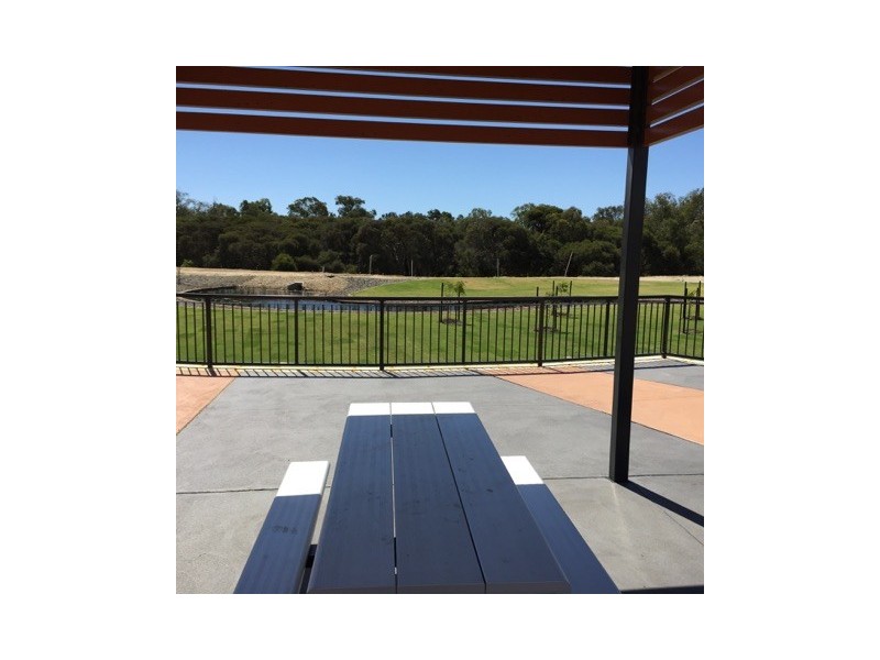 7 Myanore Way, Millbridge WA 6232