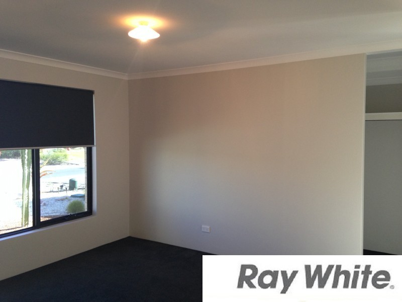 16 Waverley Road, Australind WA 6233