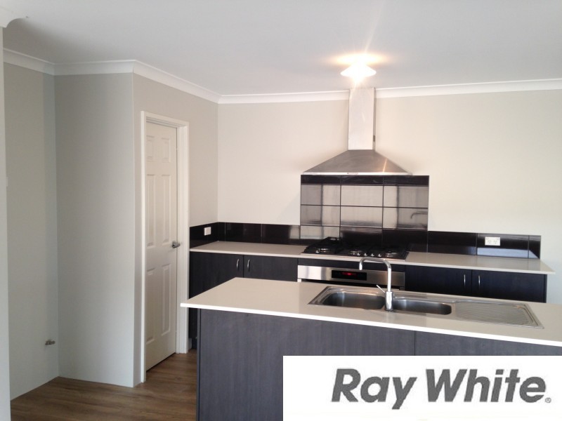 16 Waverley Road, Australind WA 6233