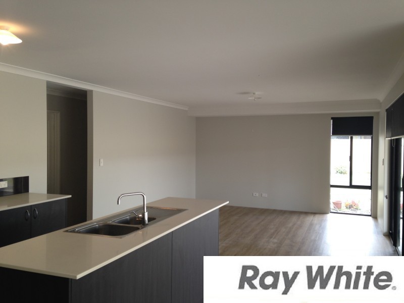16 Waverley Road, Australind WA 6233
