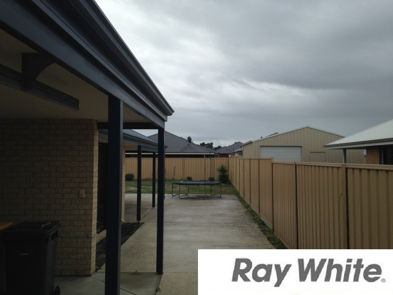 16 Waverley Road, Australind WA 6233
